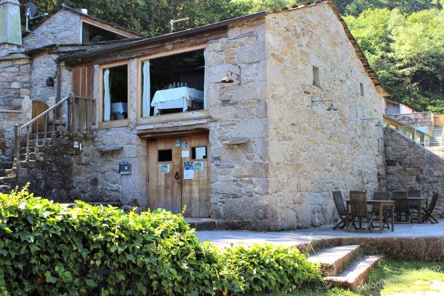 fervenza-casa-rural-lugo-galicia-restaurante-womantosantiago