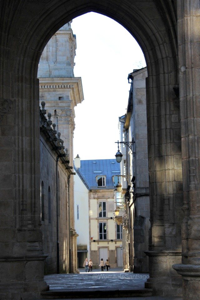 catedral-de-lugo-camino-de-santiago-primitivo foto del arco de la catedral
