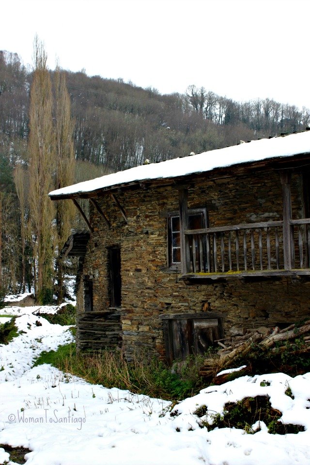 camino-de-santiago-frances foto de casa con nieve